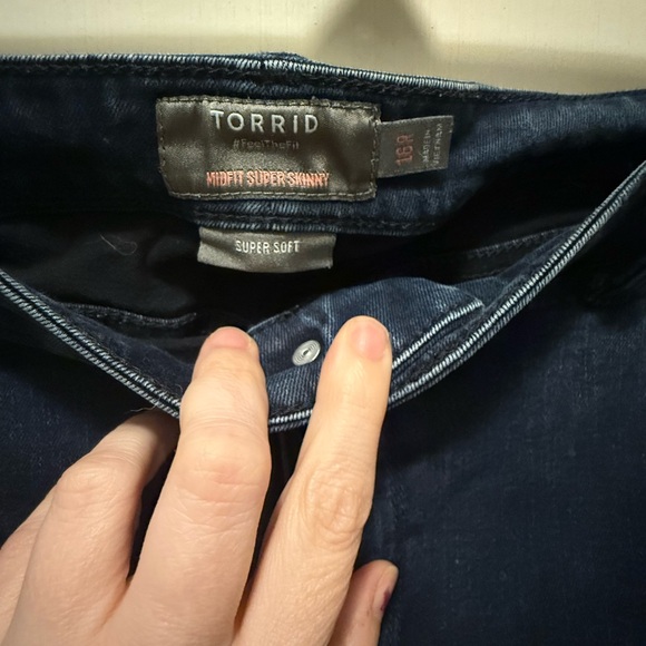 Torrid Midfit Women's Blue Skinny Jeans - Picture 7 of 8